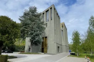 MAC Museum Art & Cars Hauptgebäude